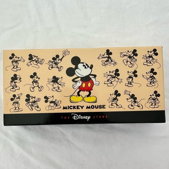Vintage Disney Mickey Mouse Wristwatch With Original Box & Packaging - Picture 2 of 9